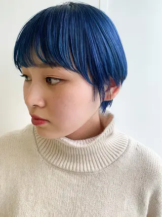 ショート nuu所属・💜ショート💜 ウルフ、ボブ二色亜美のヘアスタイル