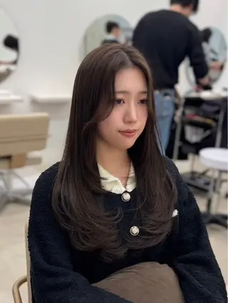 ロング puty.所属・レイヤー/縮毛矯正/ 顔周りカット/韓国のヘアスタイル