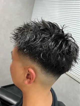 ミディアム パーマ CuMARi所属・🌈福本 裕也🌈のヘアスタイル