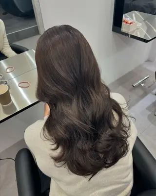 ロング カラー クララ 🐈‍⬛のヘアスタイル