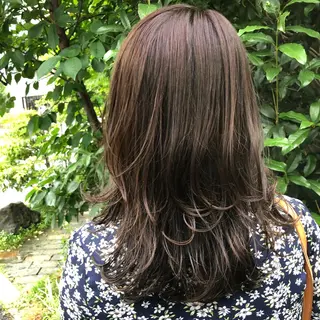 ミディアム kai .のヘアスタイル