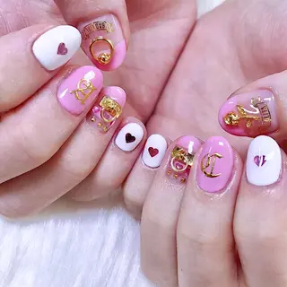 ネイル NOIROUGE所属・NOI ROUGEのネイルデザイン