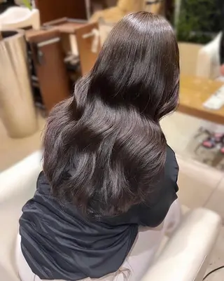 ロング カラー 山田 梨乃のヘアスタイル