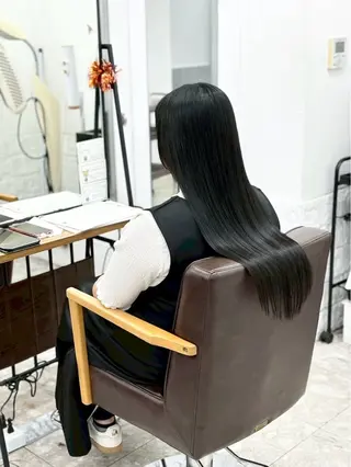 ロング 外崎 美柚のヘアスタイル