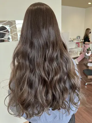 ロング カラー ALO art hair所属・  AYARIのヘアスタイル