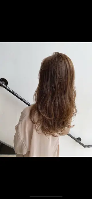 ロング カラー 吉田 航のヘアスタイル