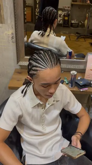 ヘアアレンジ コーンロウ/ ブレイズ　大田竜也のヘアスタイル