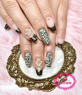 ネイル CROWN プライベートサロンのネイルデザイン