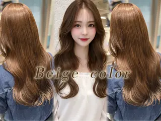 ロング カラー Sakuraෆ˚* 透け感ベージュ🥨のヘアスタイル