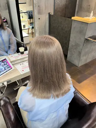 ミディアム 大内 瑠花のヘアスタイル