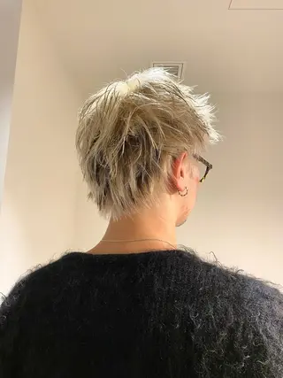 ショート カラー メンズ Hair & make Lamp所属・梅田のブリーチ特化 美容師KAI🥰のヘアスタイル