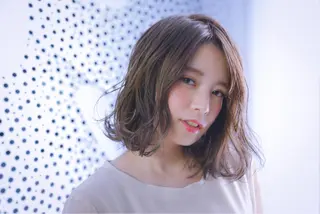 ミディアム カラー Fill @のヘアスタイル