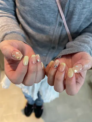 ネイル Yurina. tのネイルデザイン