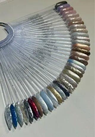 ネイル OAK eyelash&nail 新潟所属・森山 ミチカのネイルデザイン