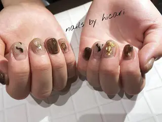 ショート カラー ネイル マツエク・マツパ illum hicariのネイルデザイン