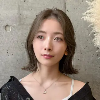 ショート カラー 顔周り/レイヤー/ 透明感/みっきーのヘアスタイル