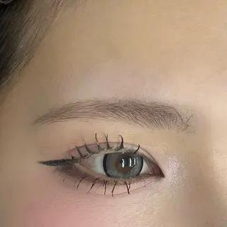 アイブロウ エサージュ新宿店 沙明のマツエク・マツパデザイン