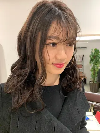 ミディアム カラー infinity新富町所属・池田 美玖のヘアスタイル