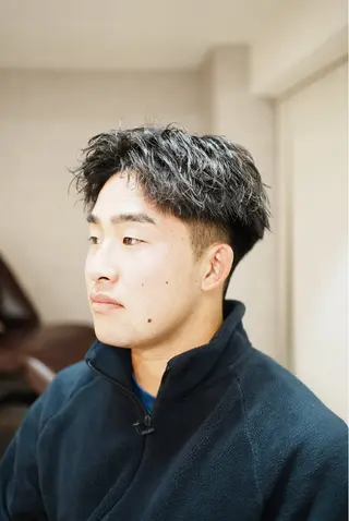 メンズ Men’s  salon ANSWER所属・SHIZUKU 大阪短髪フェードのヘアスタイル