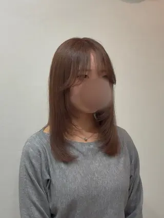 ミディアム 柴田　真衣 .のヘアスタイル