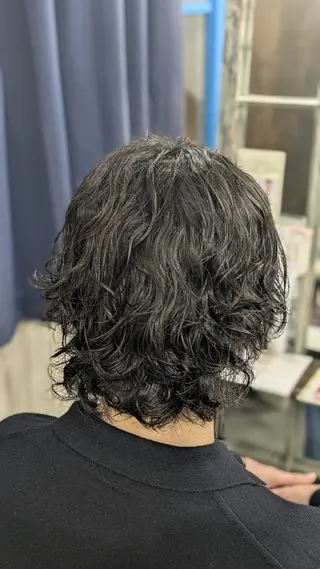 メンズ パーマ メンズパーマ/顔周り レイヤー店長えのもとのヘアスタイル