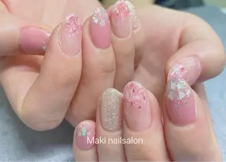 ネイル マキ ネイルサロンのネイルデザイン
