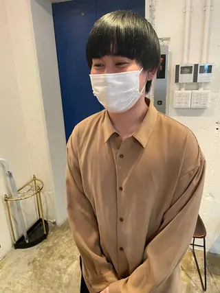 ショート メンズ MIOベージュカラー 柔らかいカラーのヘアスタイル