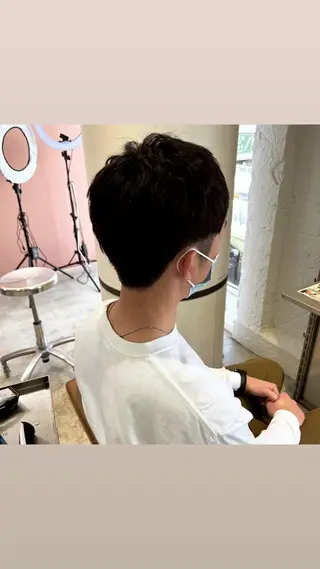 メンズ Hui.所属・縮毛矯正・髪質改善 特化 出納 直起のヘアスタイル