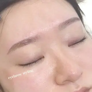 アイブロウ Hitomi/ 練習モデル募集中のヘアスタイル