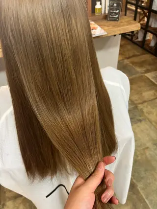 カラー 阿部 叶夢のヘアスタイル