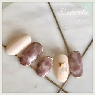 ネイル Sincerely ☺︎のネイルデザイン