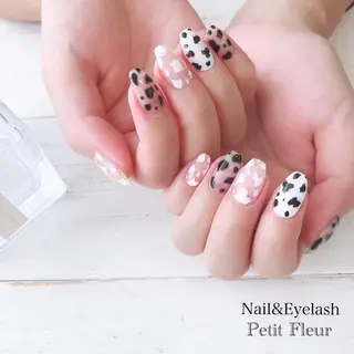 ネイル Petit Fleur所属・青柳 亜梨奈のマツエク・マツパデザイン