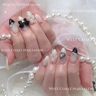 ネイル リボン、ガーリー パーツ放題専門店のネイルデザイン