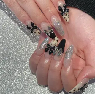 ネイル brodia nails m_riのネイルデザイン