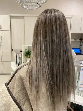 ロング カラー ノンダメージサロンBonheur銀座並木通り店所属・ULTOWA/銀座 ERIのヘアスタイル