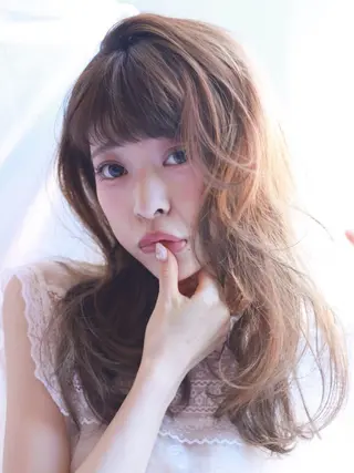 ミディアム ハイトーンデザイン カラー特化🌟木下のヘアスタイル