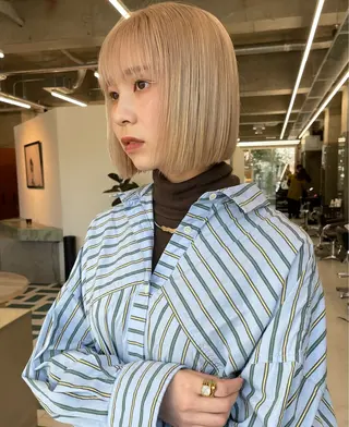 ショート カラー ヘアアレンジ noe'所属・ブリーチ/ハイトーン /ボブ/MIKU💫のヘアスタイル