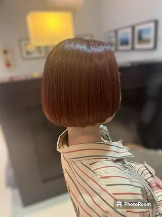 ミディアム 岩上 充希のヘアスタイル