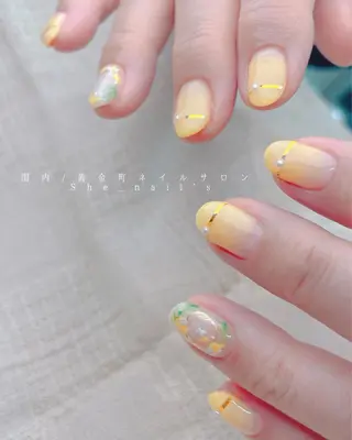 ネイル Blushオーナー Shiinaのネイルデザイン