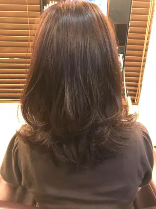 ミディアム こすげひろと カラー講師のヘアスタイル