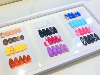 ネイル Yu-Ri (ゆうり)のネイルデザイン