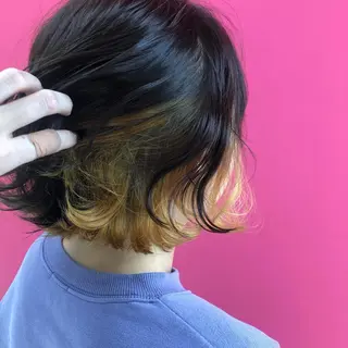 ショート カラー ベージュ/インナー カラー🤍Rieのヘアスタイル