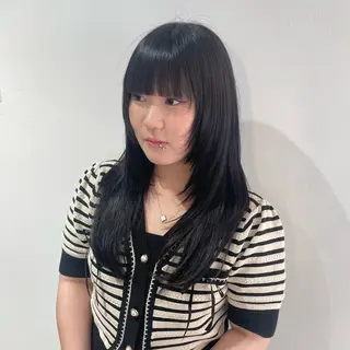 ロング ボブ／ブリーチカラー ／ゆづき🌟のヘアスタイル