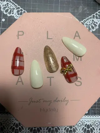 ネイル U·Mi nail salon所属・U·Mi 上野御徒町容のネイルデザイン