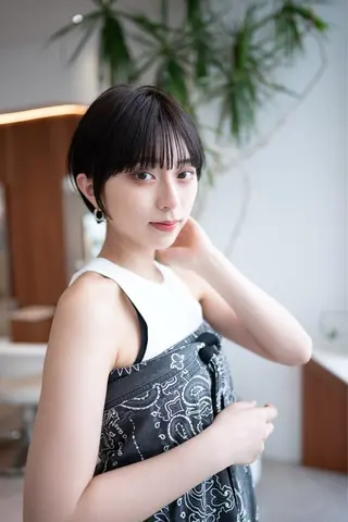 ショート カラー 🉐レイヤー/塩見 弘樹🉐渋谷のヘアスタイル