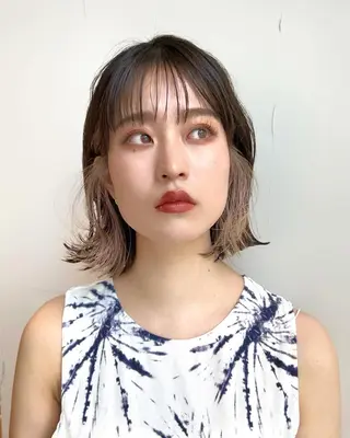 セミロング カラー ヘアアレンジ レイヤー専門家 ダブルカラー修のヘアスタイル