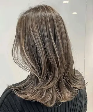 鈴木 利香子のヘアスタイル