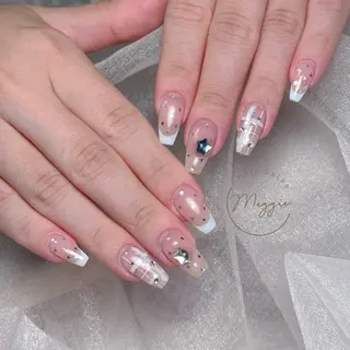 ネイル Maggie Nail🦩のネイルデザイン