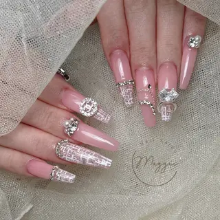 ネイル Maggie Nail🦩のネイルデザイン