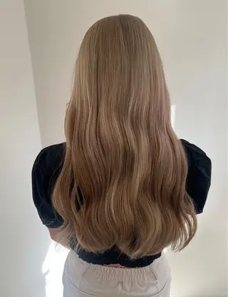 ロング カラー ハイトーン/心斎橋 🌙イツキのヘアスタイル